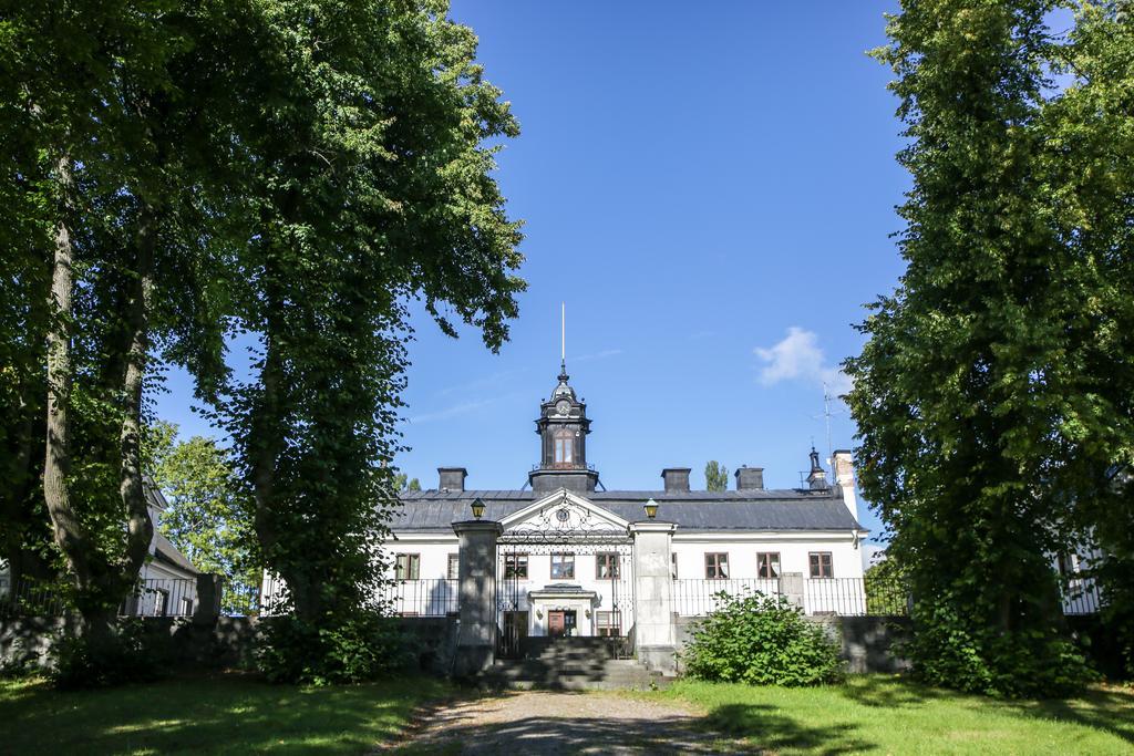 Bed and Breakfast Kaggeholms Slott Ekero Екстер'єр фото