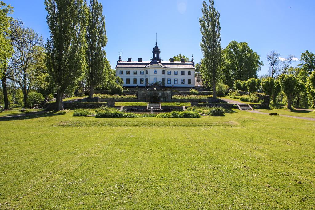 Bed and Breakfast Kaggeholms Slott Ekero Екстер'єр фото